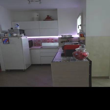 2-schlafzimmer-wohnung In *